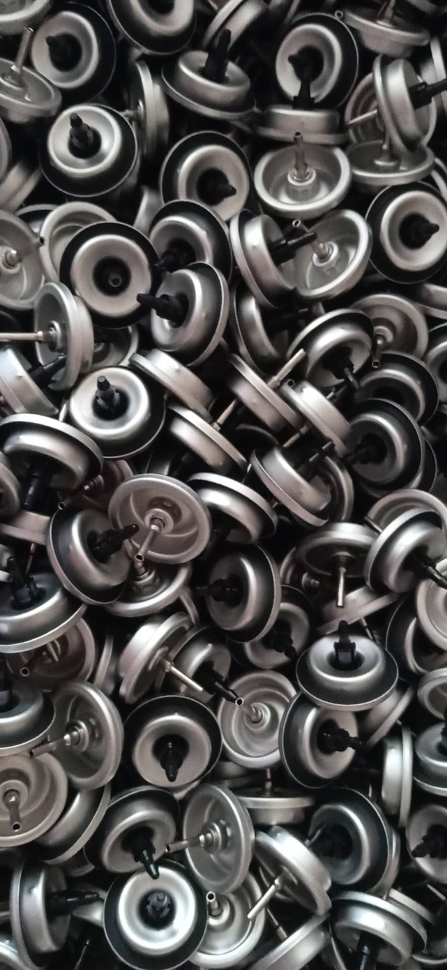 аэрозольный клапан для заполнения газом бутановой зажигалкой2