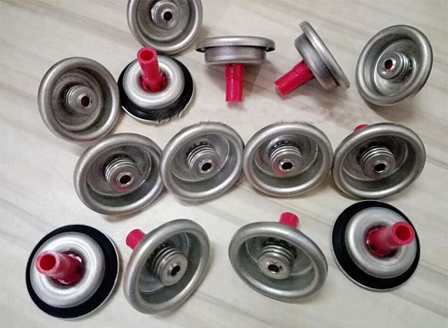 Винтовой клапан с однослойным или двойным слоем для баллона с бутаном